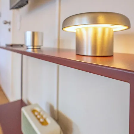 Bright & Stylish Renovated Flat In Heart Of Chiado Apartmán