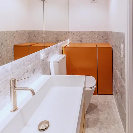 Apartment Bright & Stylish Renovated Flat In Heart Of Chiado *