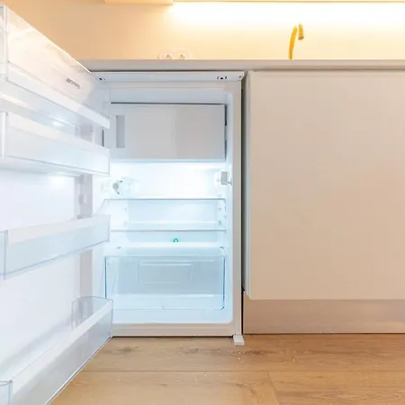 Bright & Stylish Renovated Flat In Heart Of Chiado Apartment Lissabon